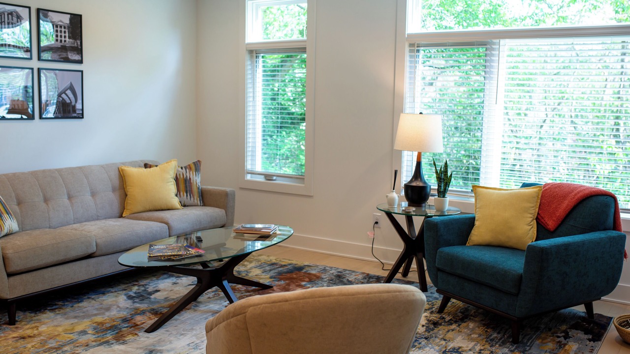 Photo of Livingroom in Downtown