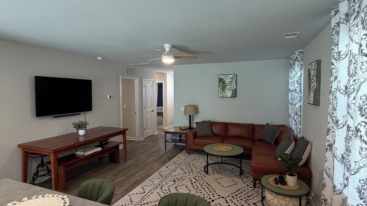 Photo of Livingroom in St. James