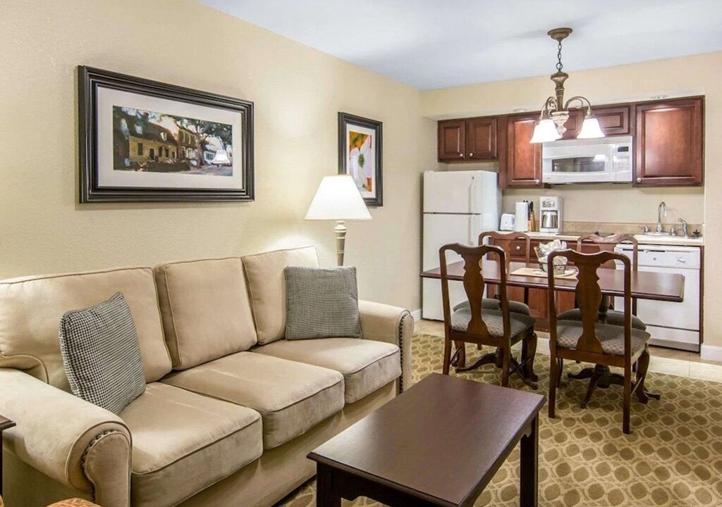 Photo of Livingroom in Williamsburg