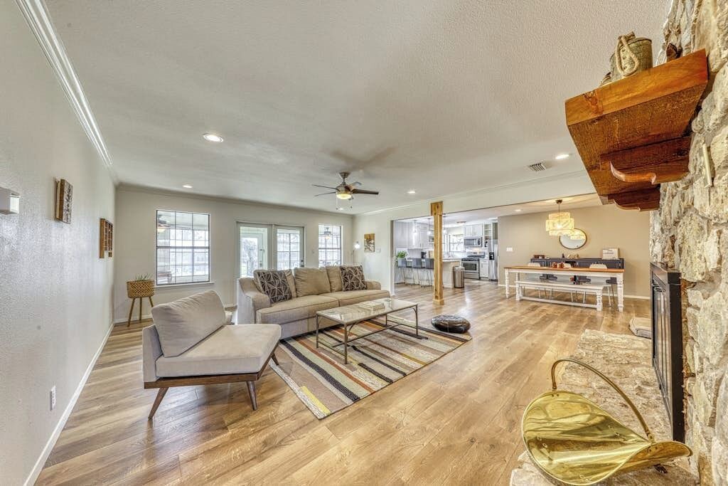 Photo of Livingroom in Liberty Hill