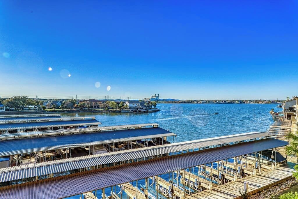 Photo of Others in Horseshoe Bay