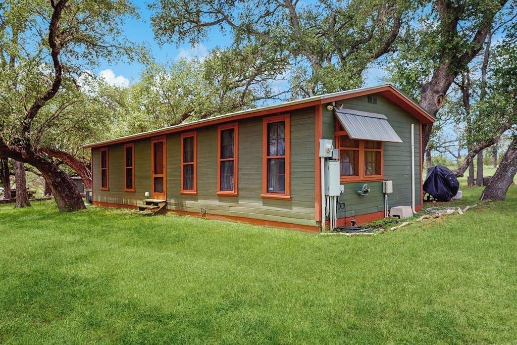 Photo of Outdoor in Burnet