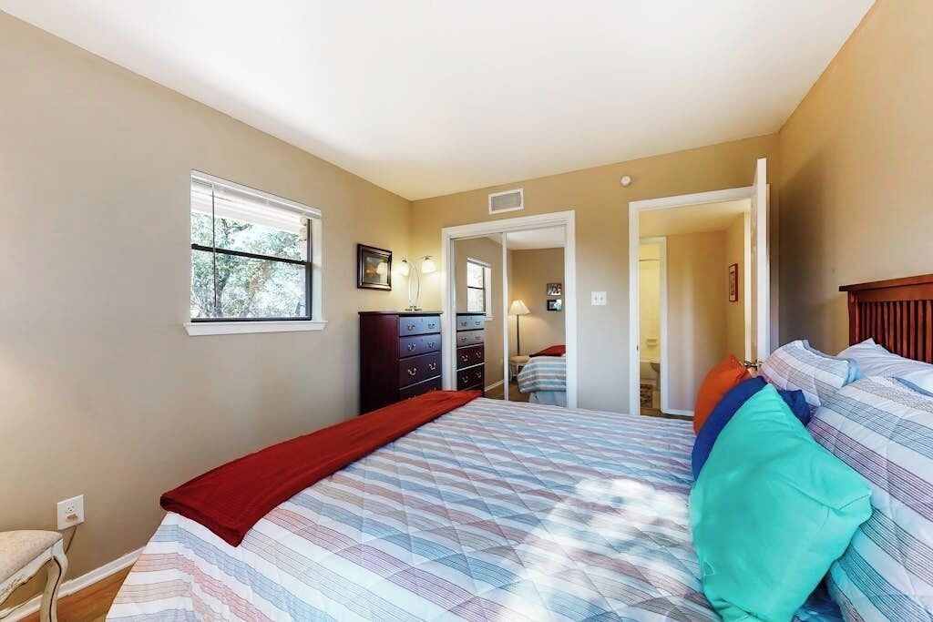 Photo of Bedroom in Buchanan Dam
