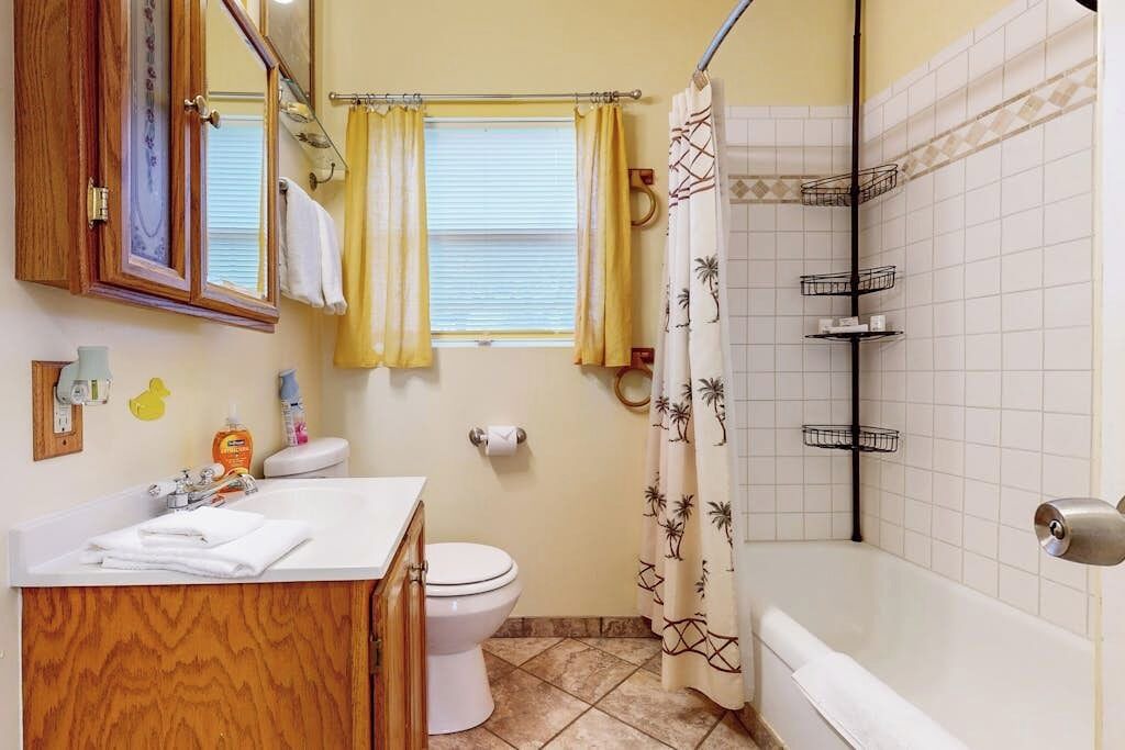 Photo of Bathroom in Silver Creek Village