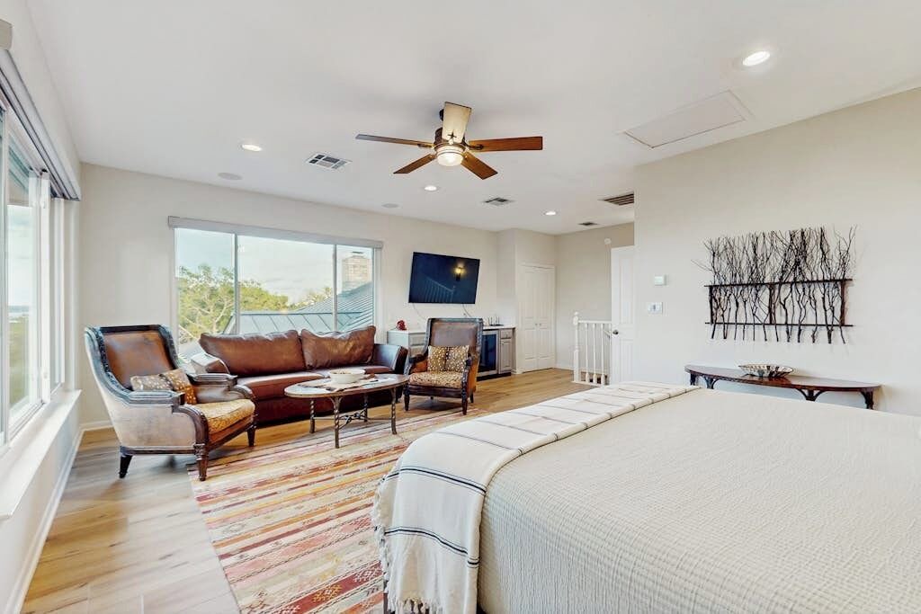 Photo of Bedroom in Horseshoe Bay West