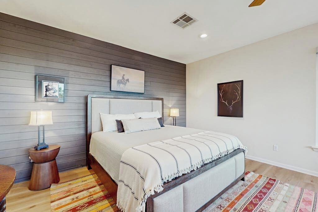 Photo of Bedroom in Horseshoe Bay West