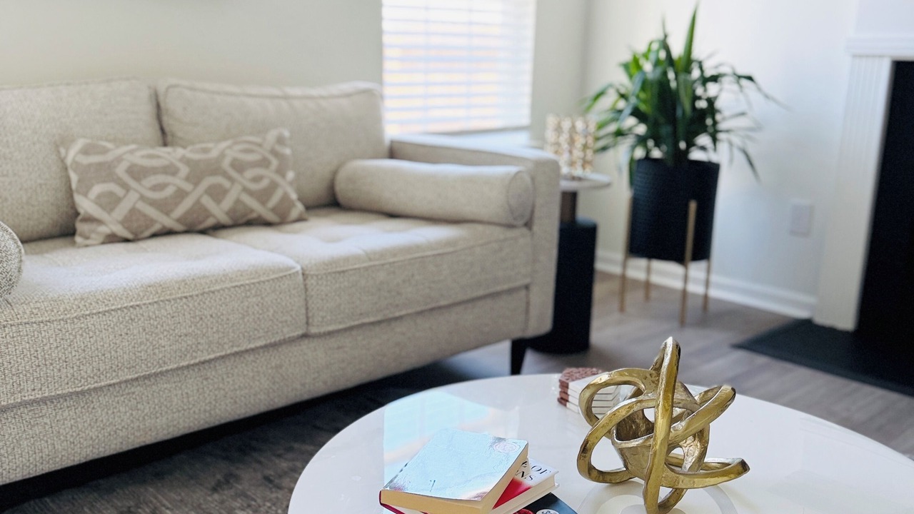 Photo of Livingroom in Toddville Road