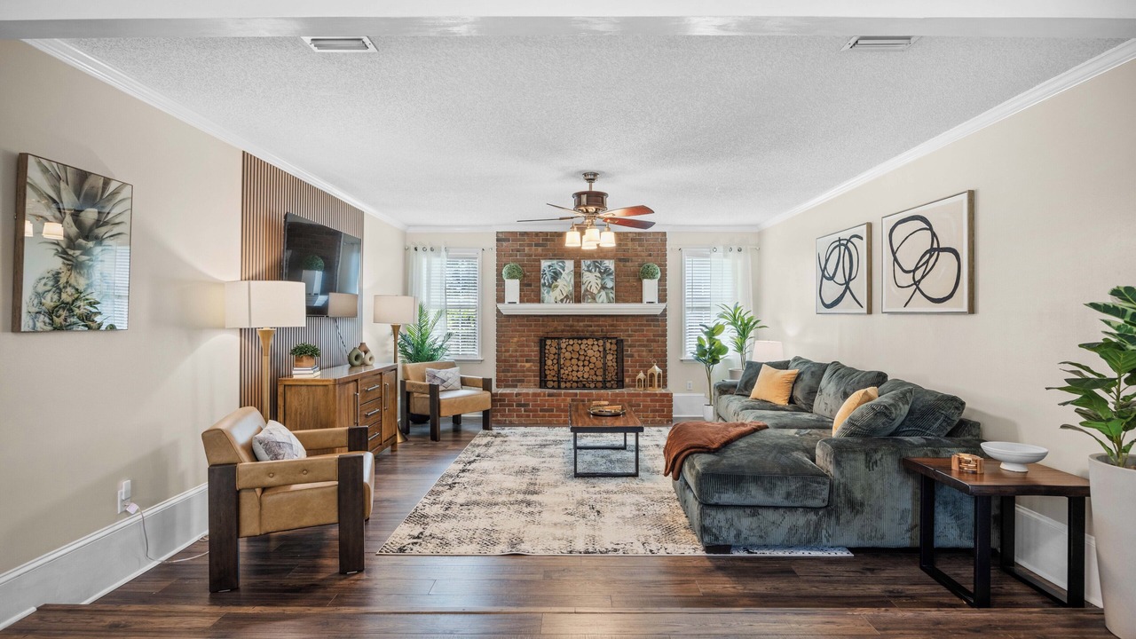 Photo of Livingroom in Valdosta
