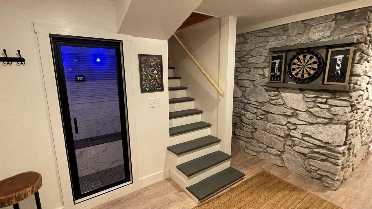 Photo of Bedroom in Weaverville
