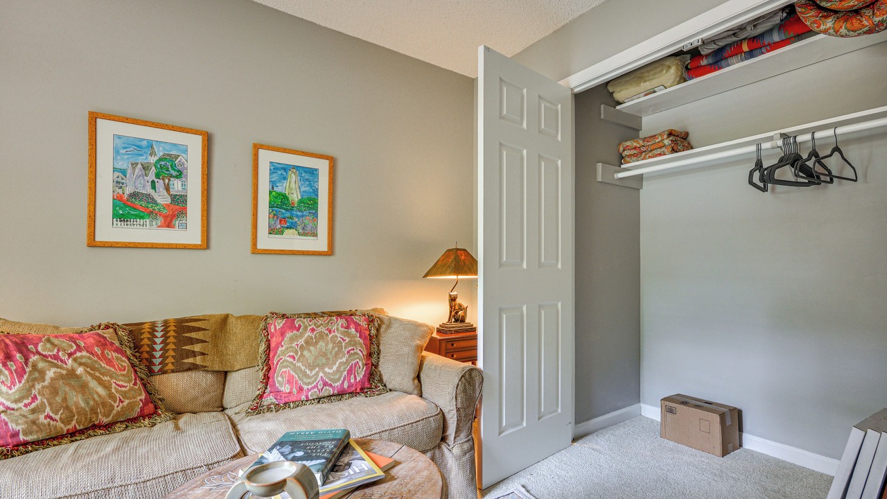 Photo of Livingroom in Greensboro