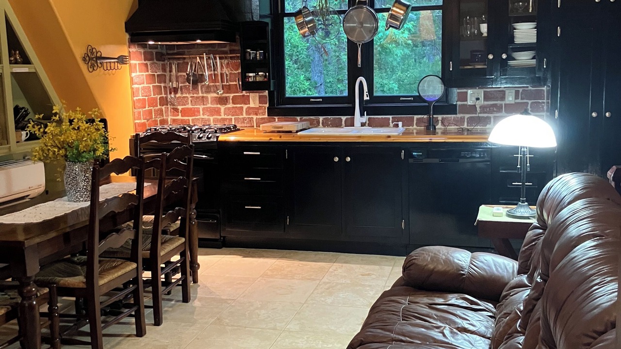 Photo of Livingroom in Little River