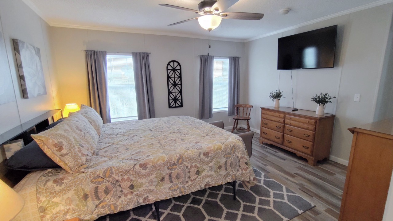 Photo of Bedroom in Harkers Island