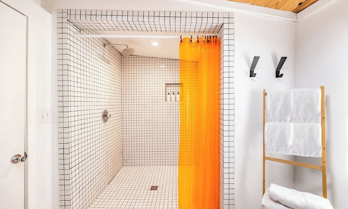 Photo of Bathroom in Govalle