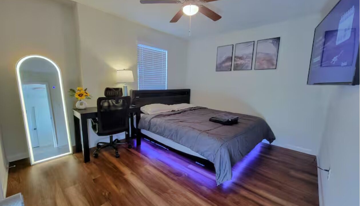 Photo of Bedroom in Manor