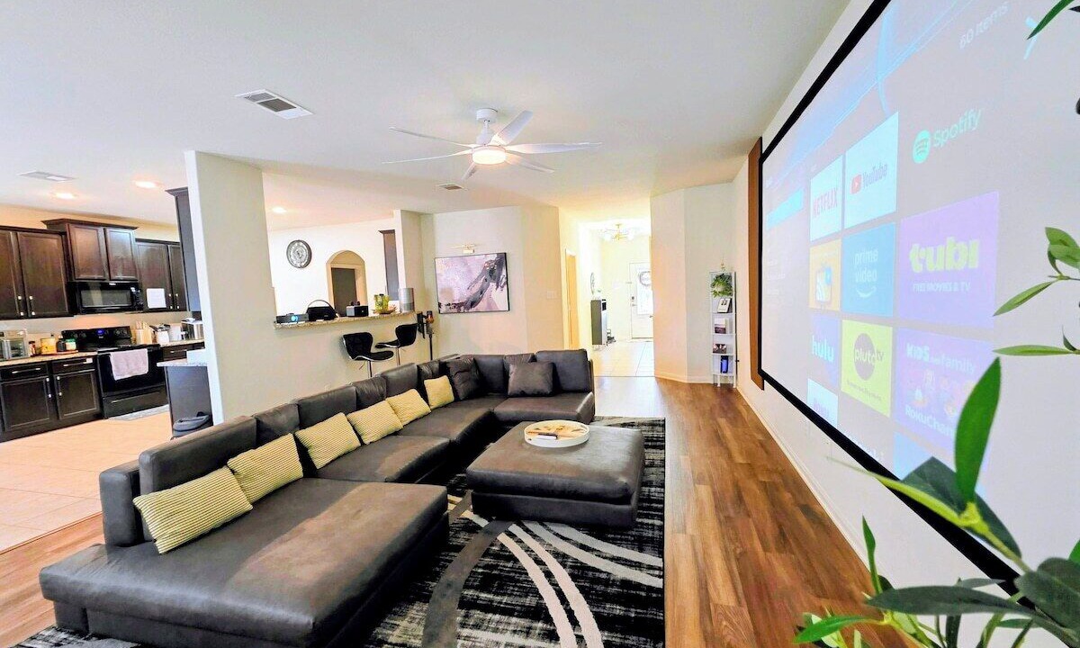 Photo of Livingroom in Manor