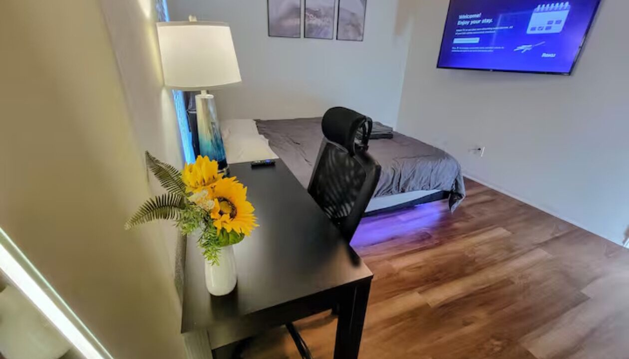 Photo of Bedroom in Manor