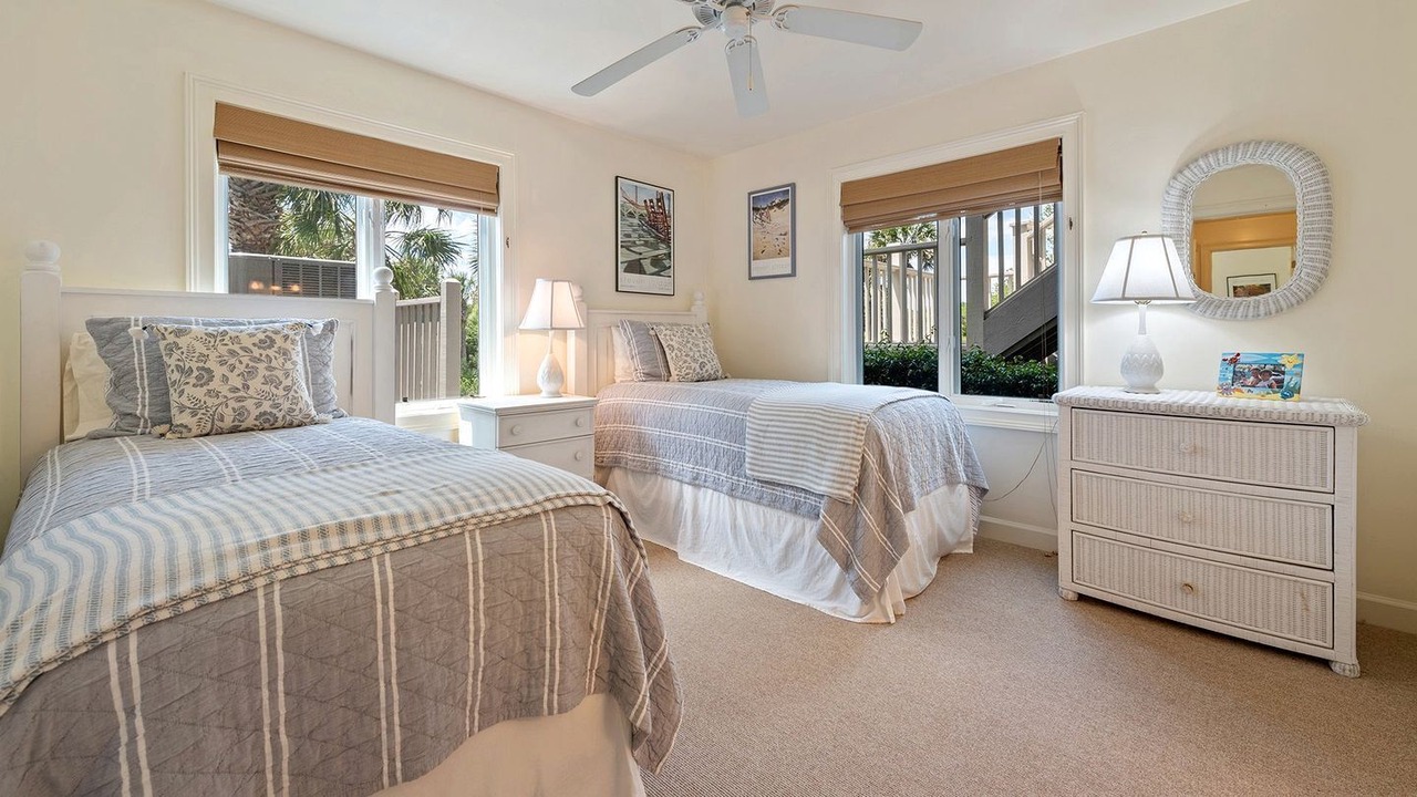Photo of Bedroom in Debordieu Colony