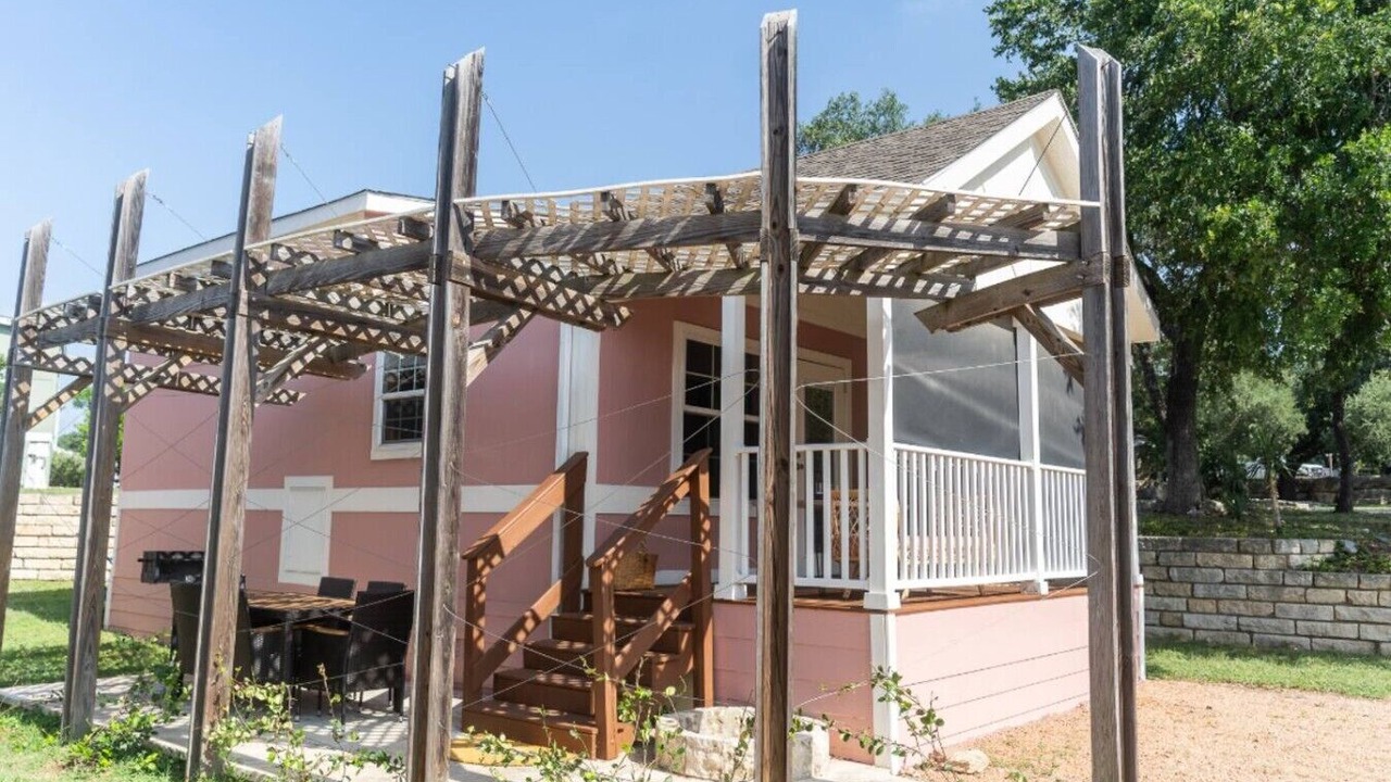 Photo of Outdoor in Hudson Bend