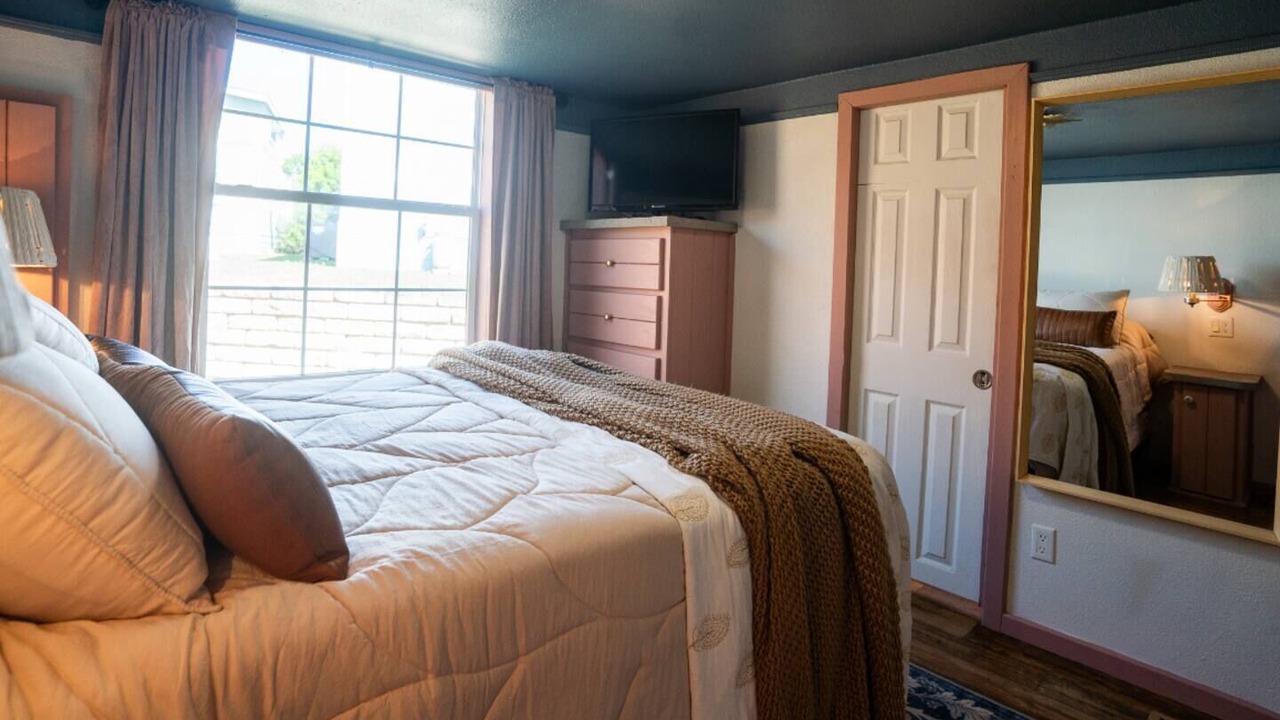 Photo of Bedroom in Hudson Bend