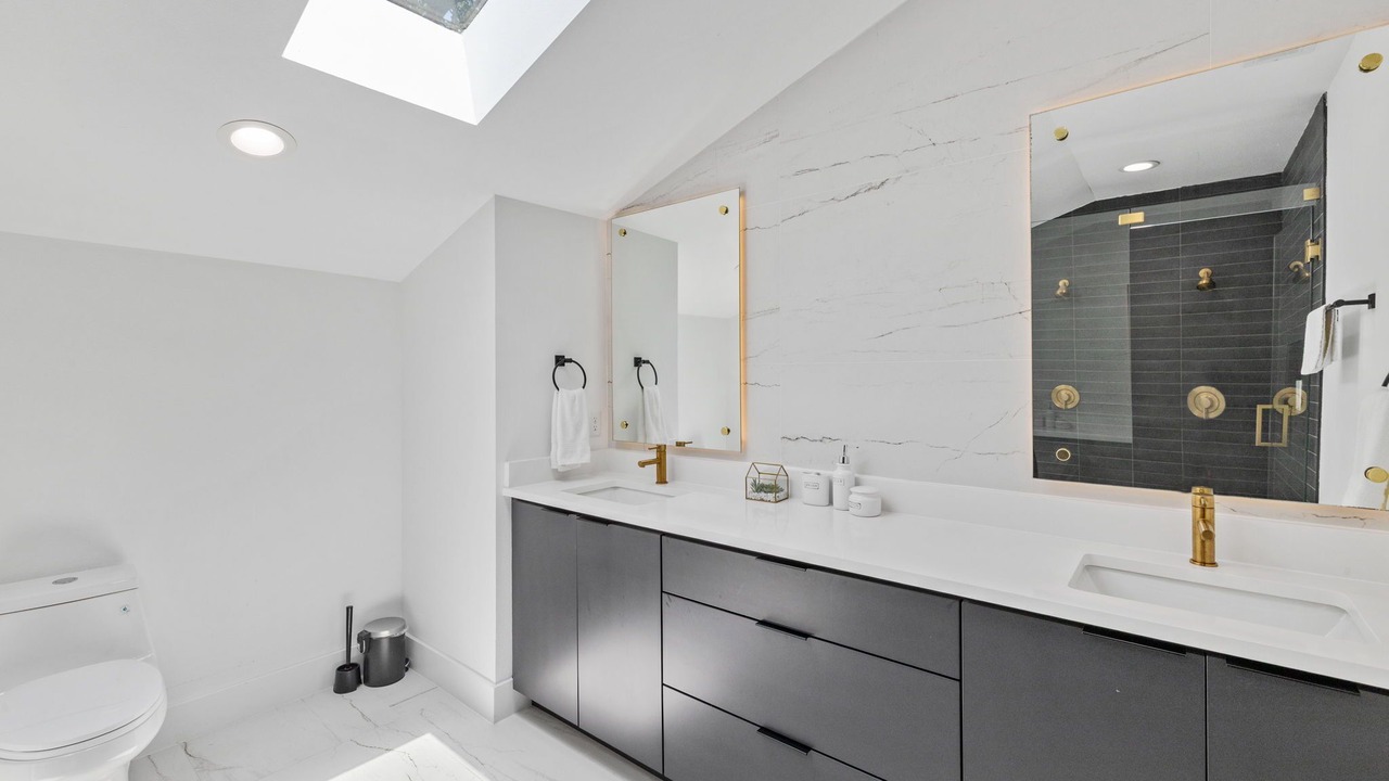 Photo of Bathroom in Brentwood