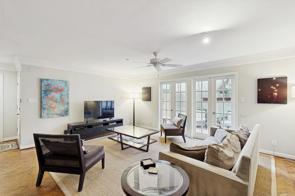 Photo of Livingroom in Tarrytown