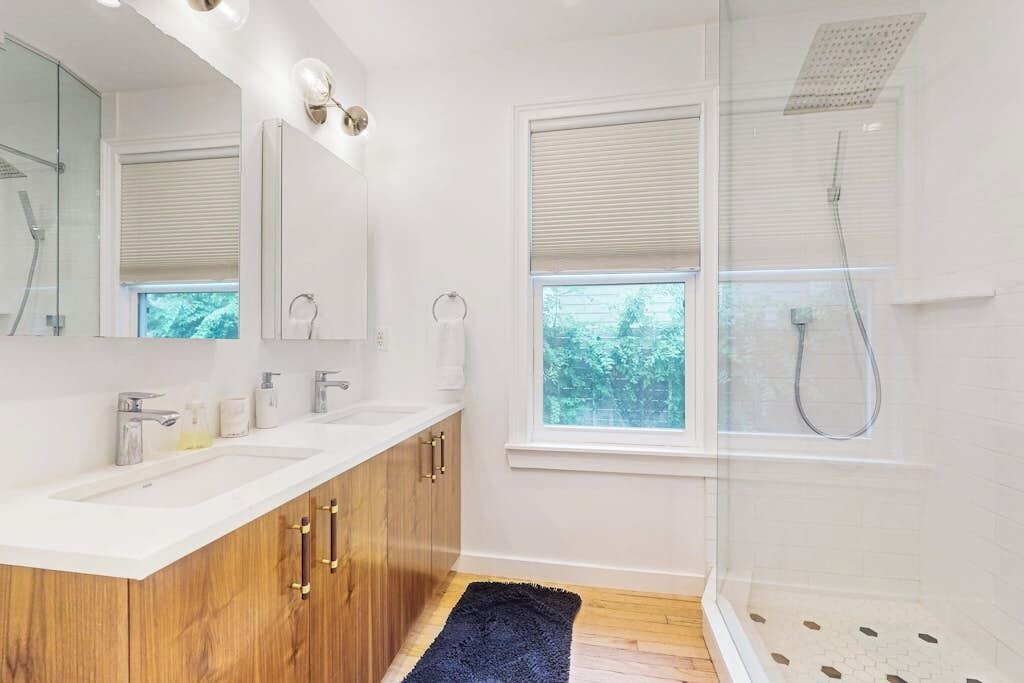 Photo of Bathroom in South River City