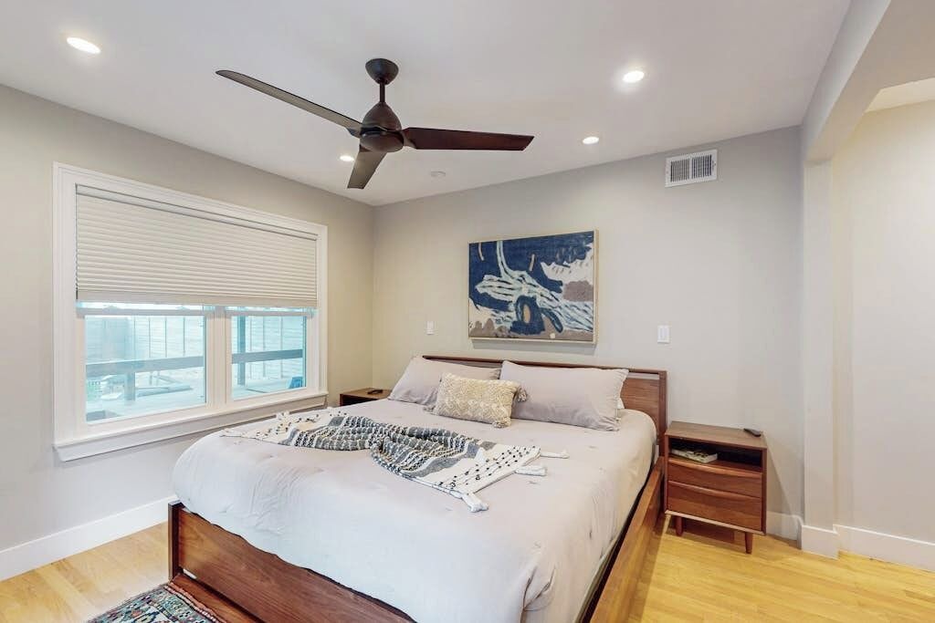 Photo of Bedroom in South River City