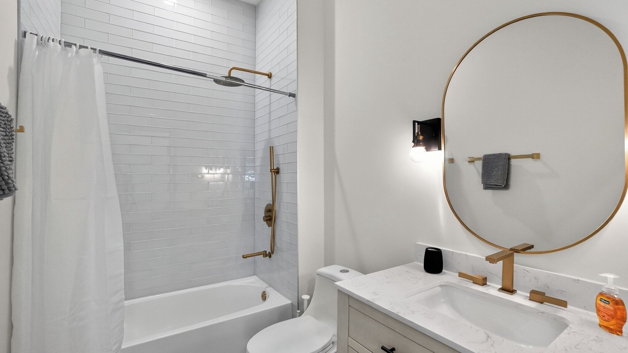 Photo of Bathroom in Parker Lane