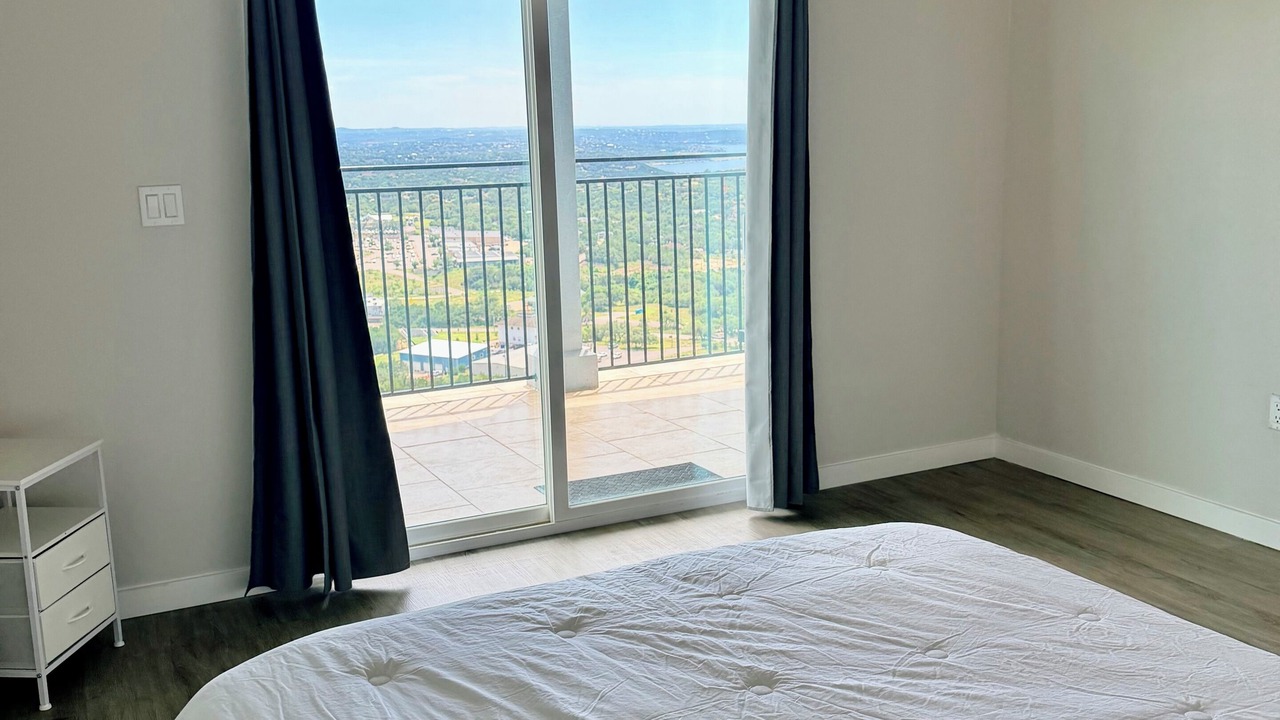 Photo of Bedroom in Lago Vista