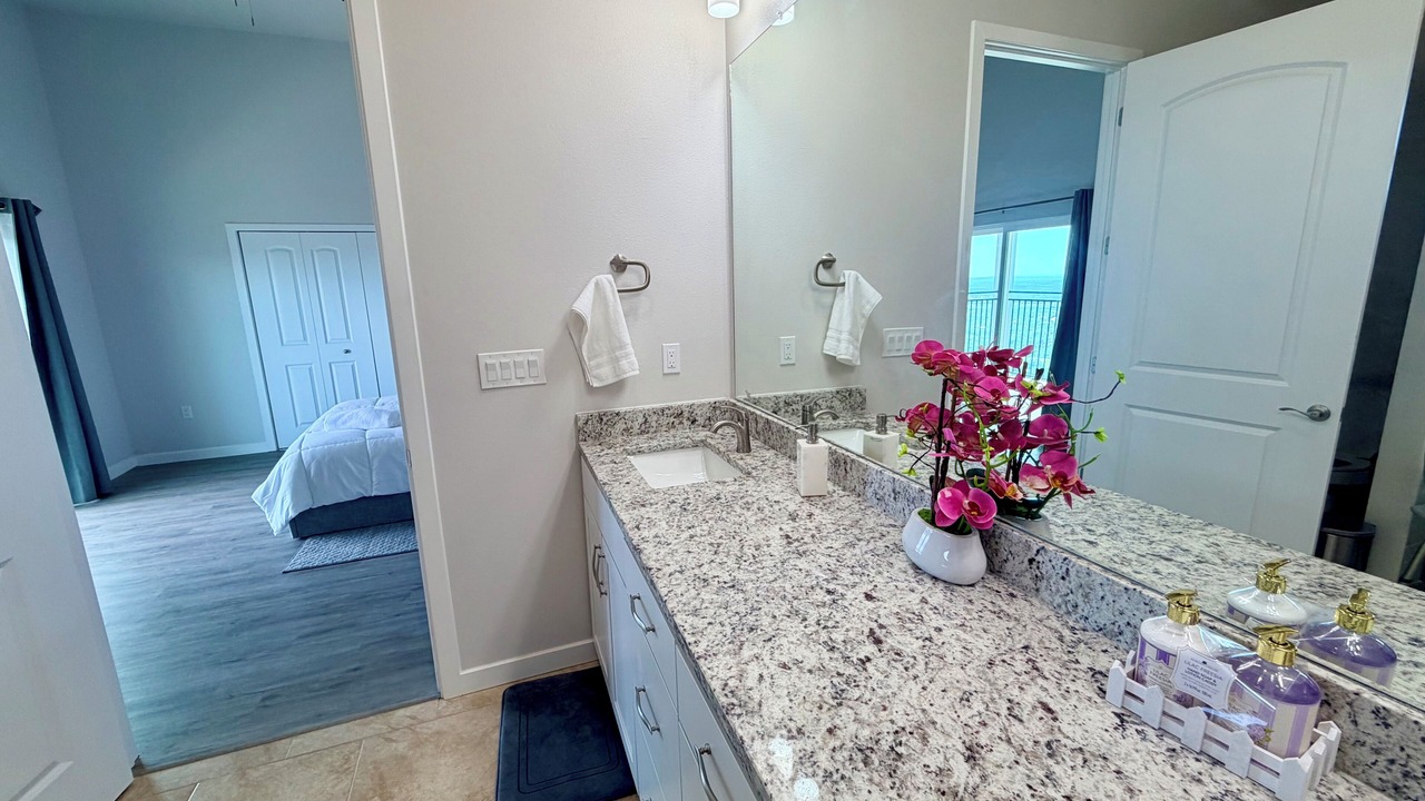 Photo of Bathroom in Lago Vista