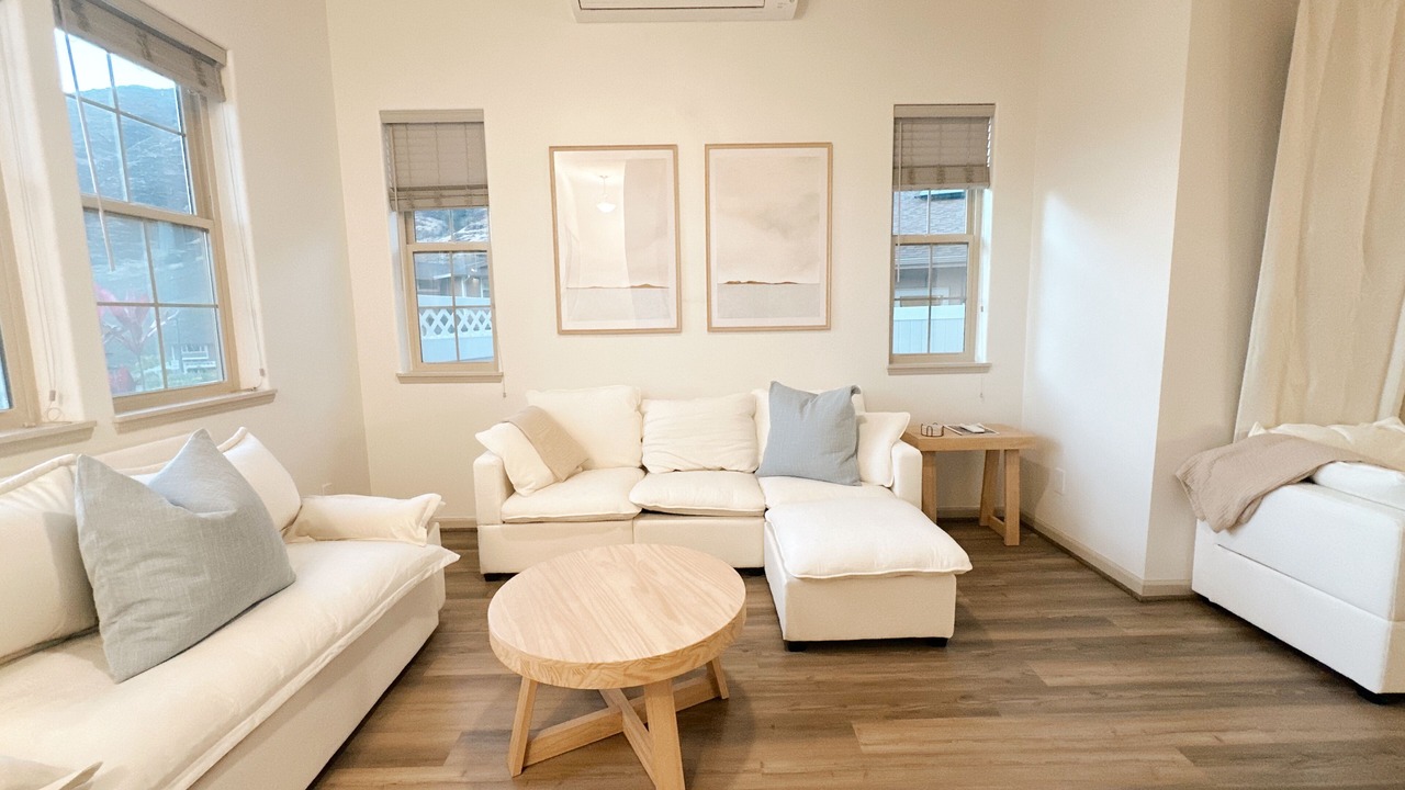 Photo of Livingroom in Makaha Valley