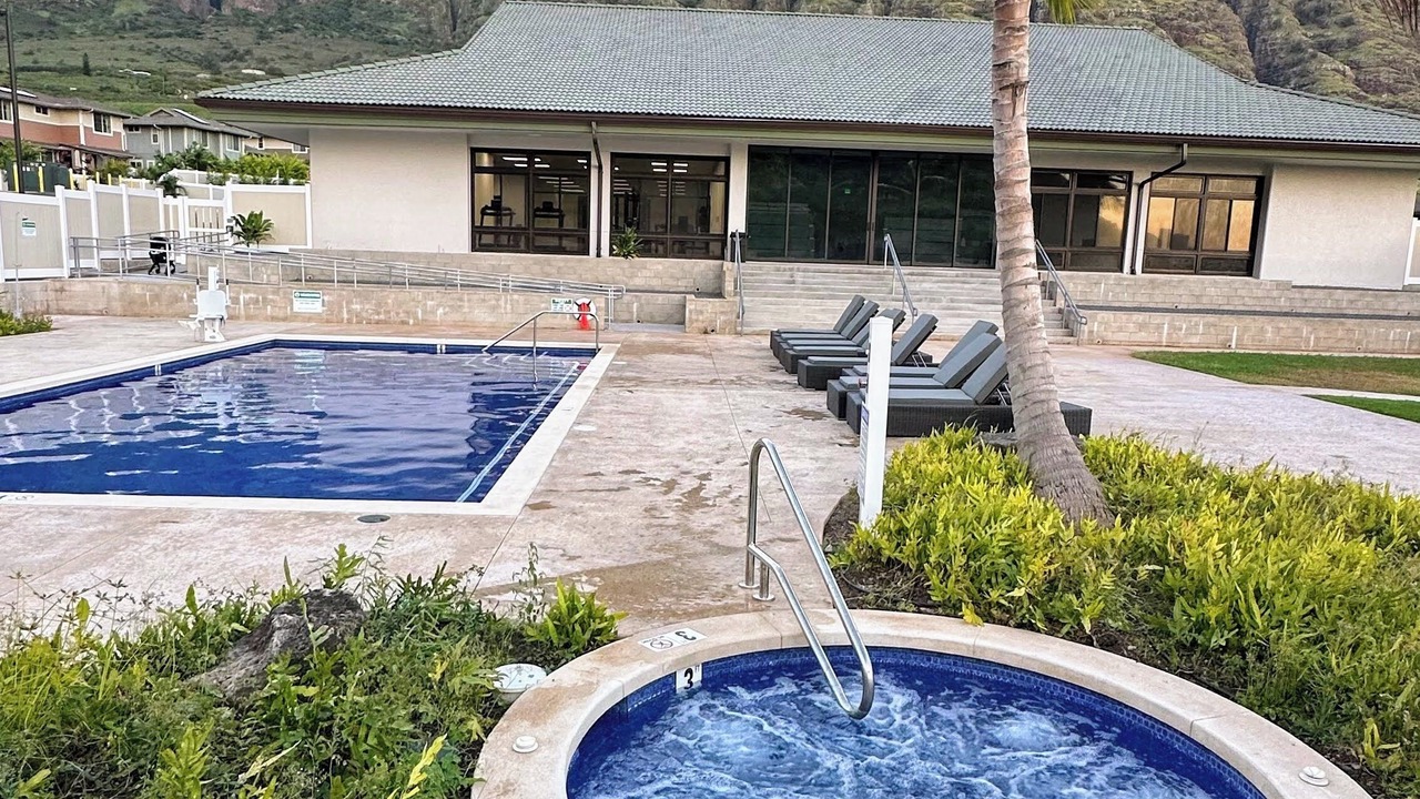 Photo of Outdoor in Makaha Valley