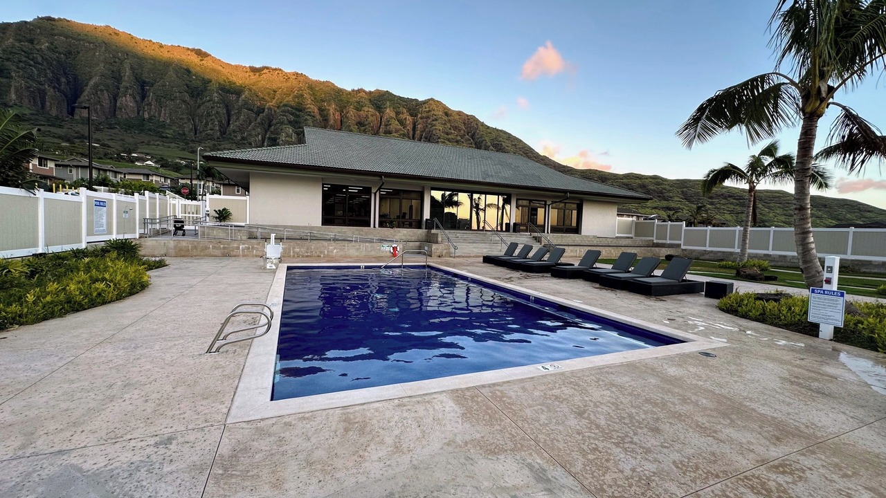 Photo of Outdoor in Makaha Valley