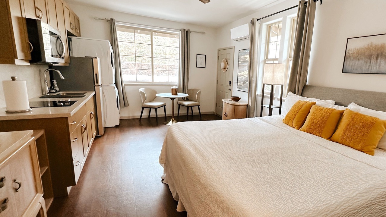 Photo of Bedroom in Makaha Valley