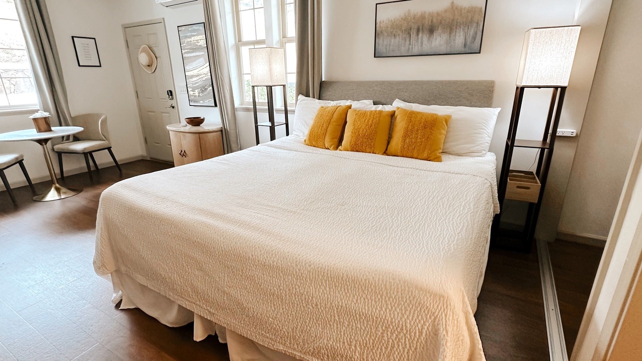 Photo of Bedroom in Makaha Valley