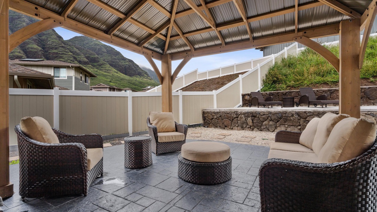 Photo of Patio Balcony in Makaha Valley