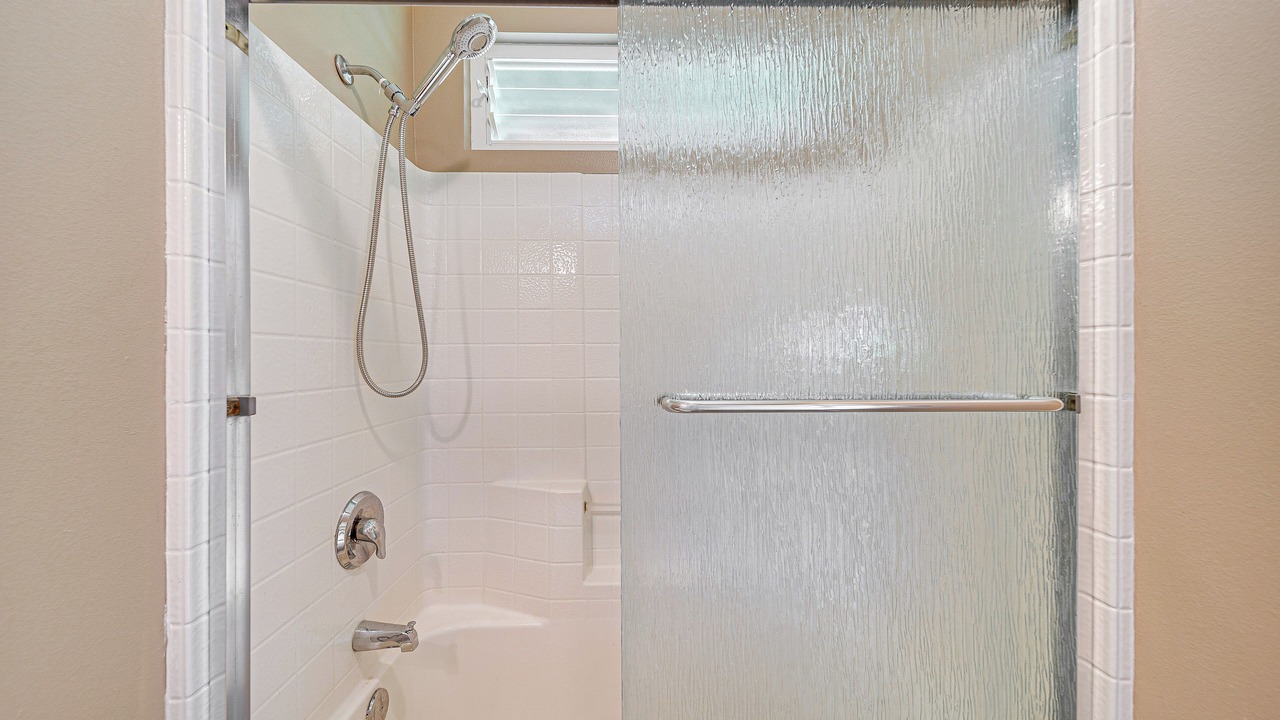 Photo of Bathroom in Ainaloa
