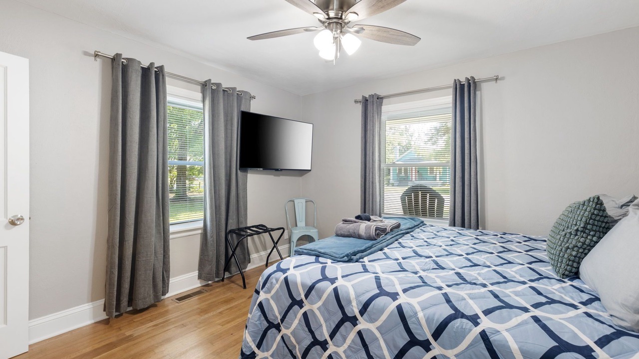Photo of Bedroom in Buckroe Beach