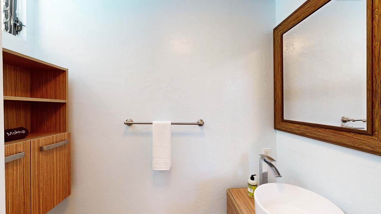 Photo of Bathroom in Keauhou