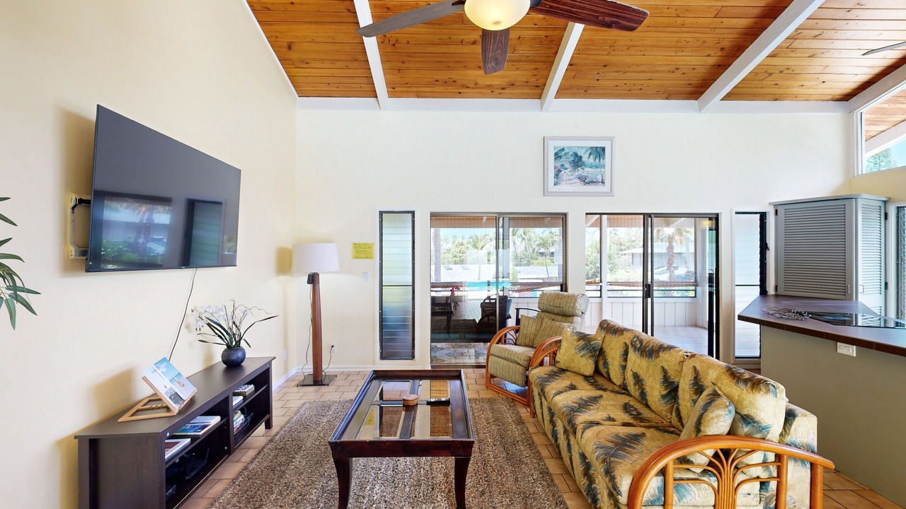 Photo of Livingroom in Keauhou