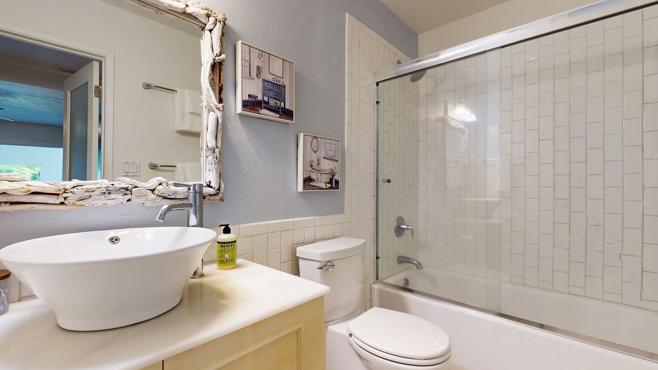 Photo of Bathroom in Keauhou