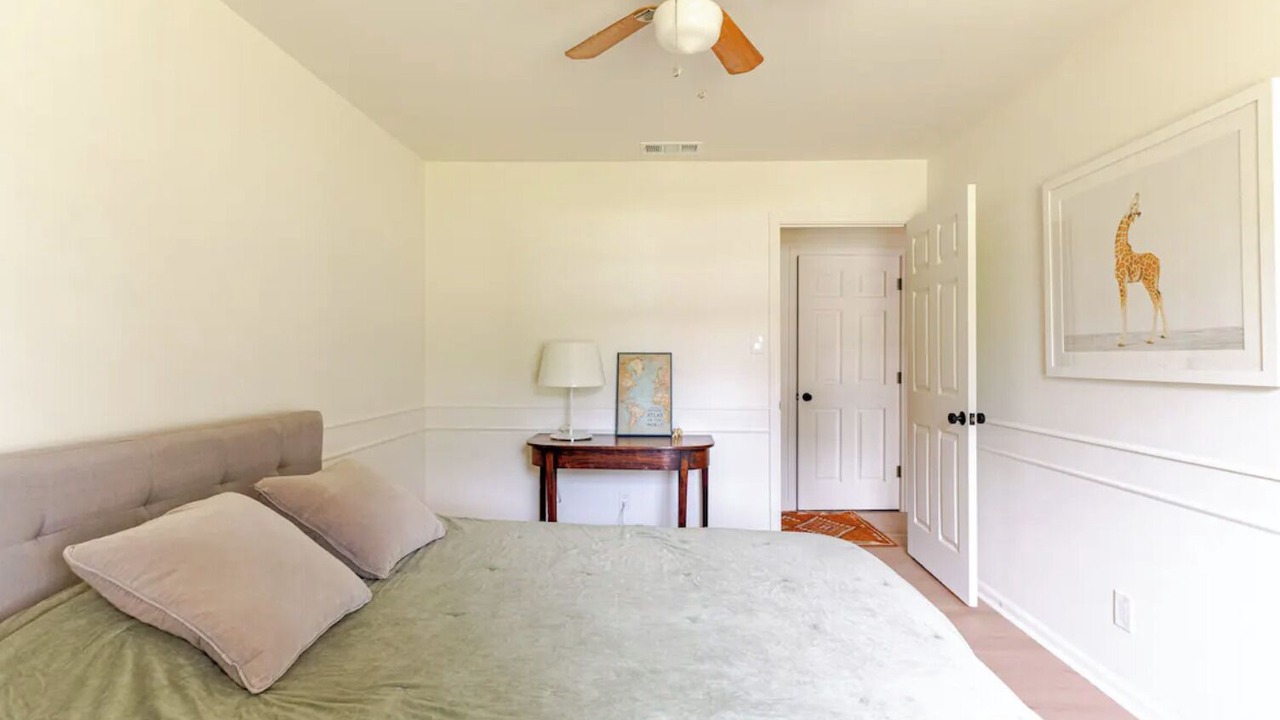 Photo of Bedroom in Whitemarsh Island