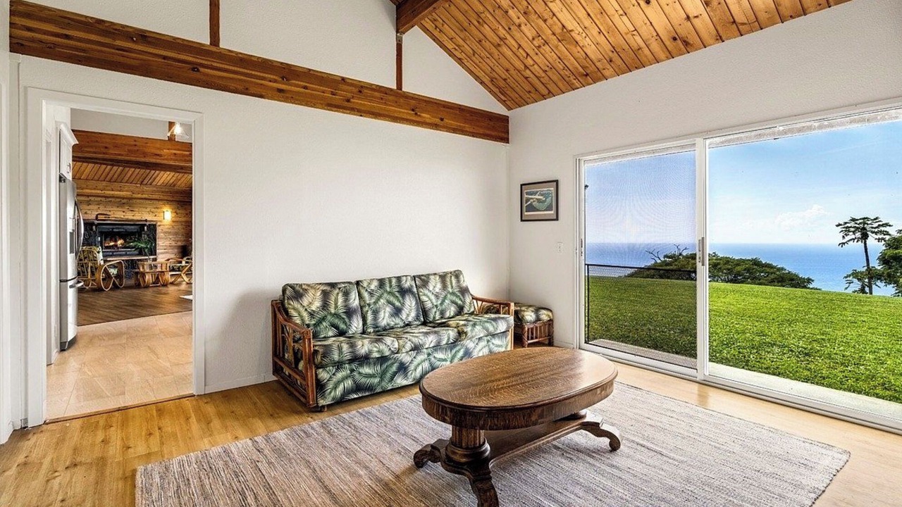 Photo of Livingroom in Kealakekua