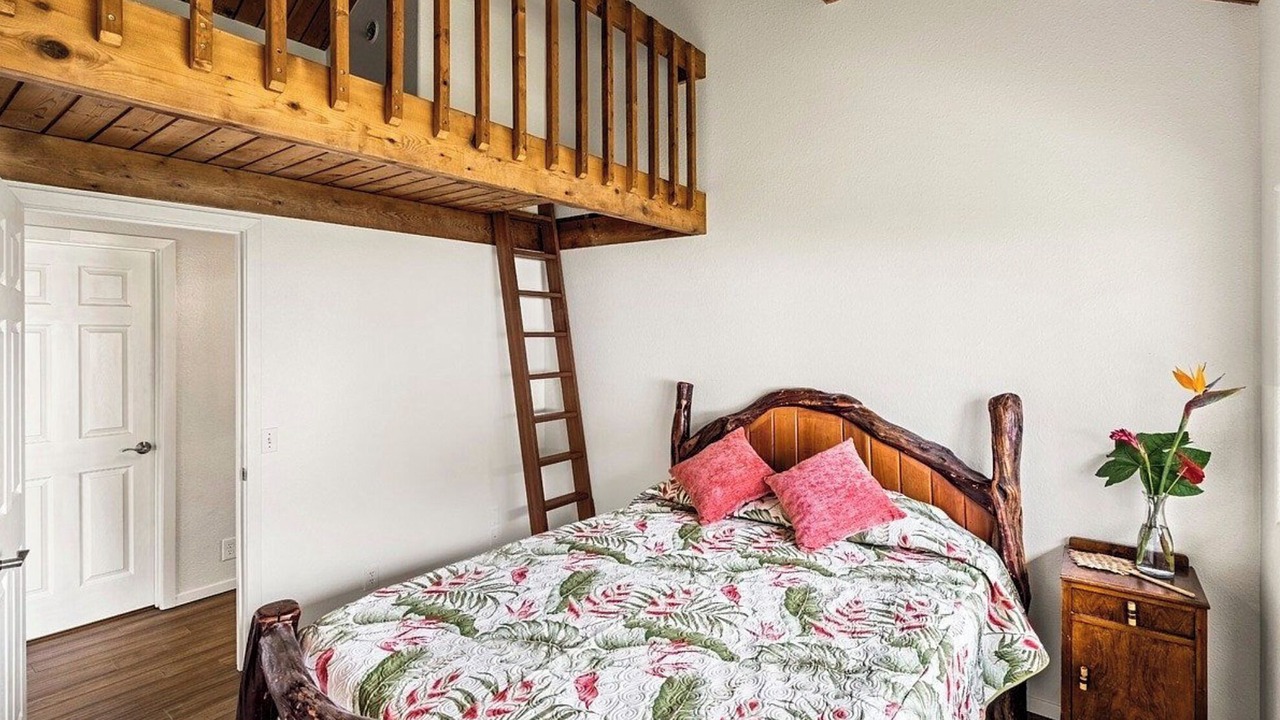 Photo of Bedroom in Kealakekua