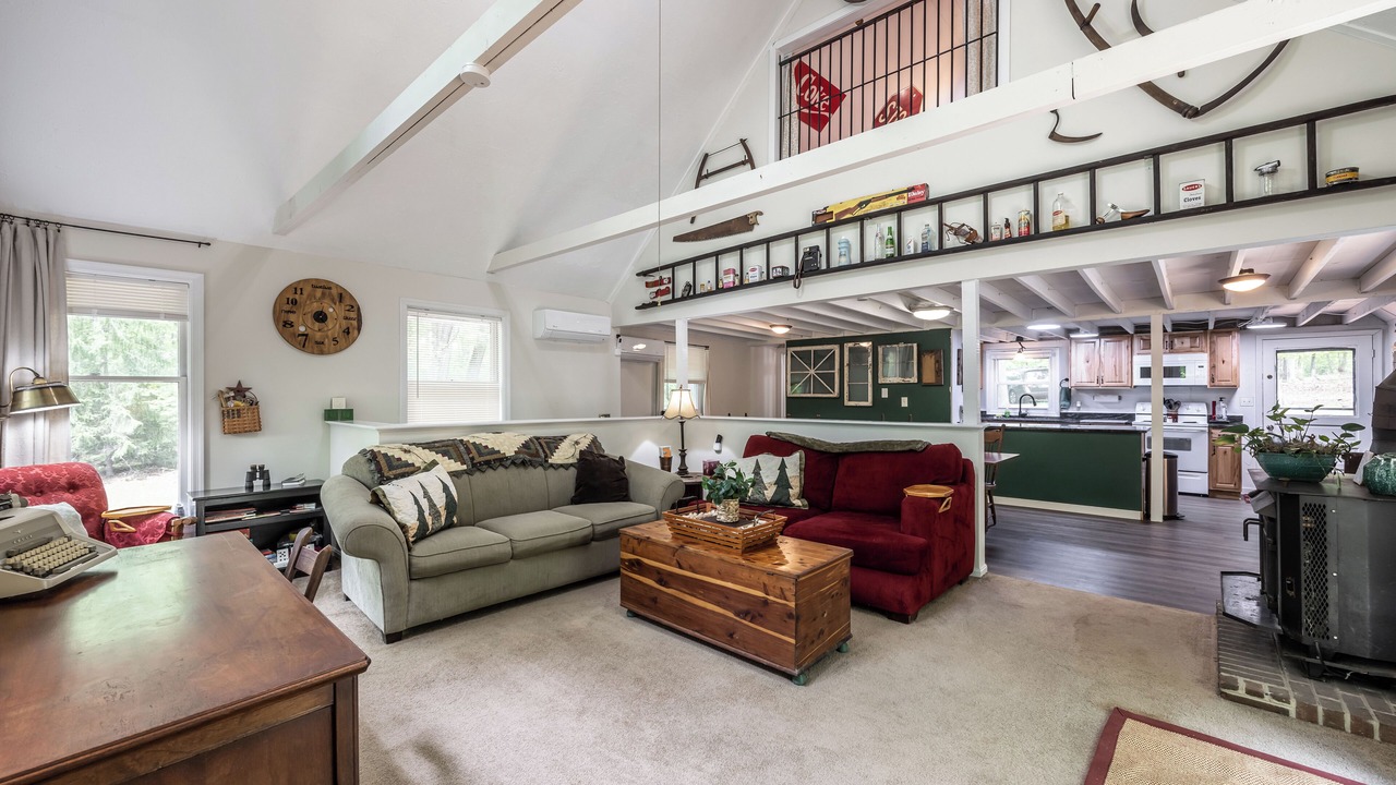 Photo of Livingroom in Madison