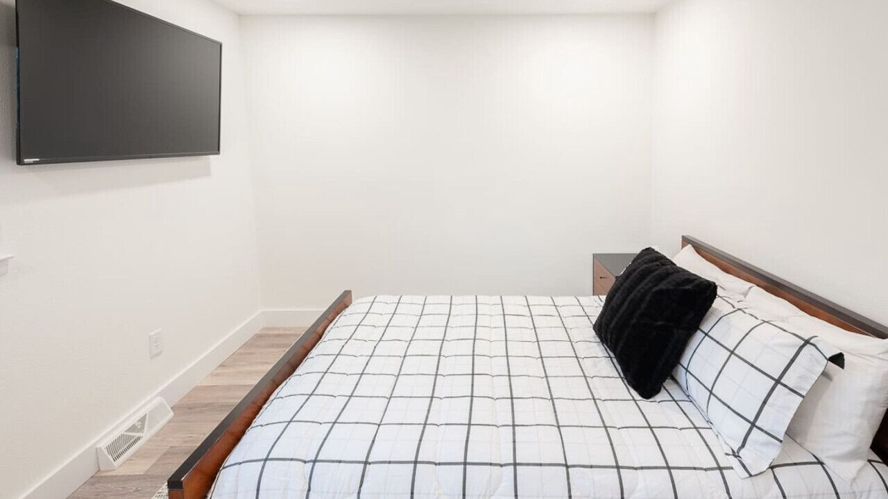 Photo of Bedroom in Seneca