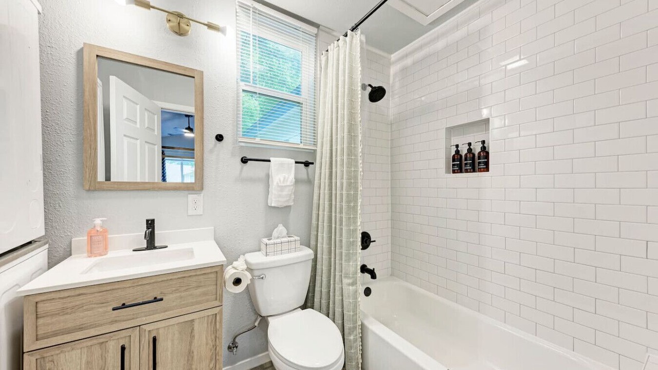 Photo of Bathroom in Johnston Terrace
