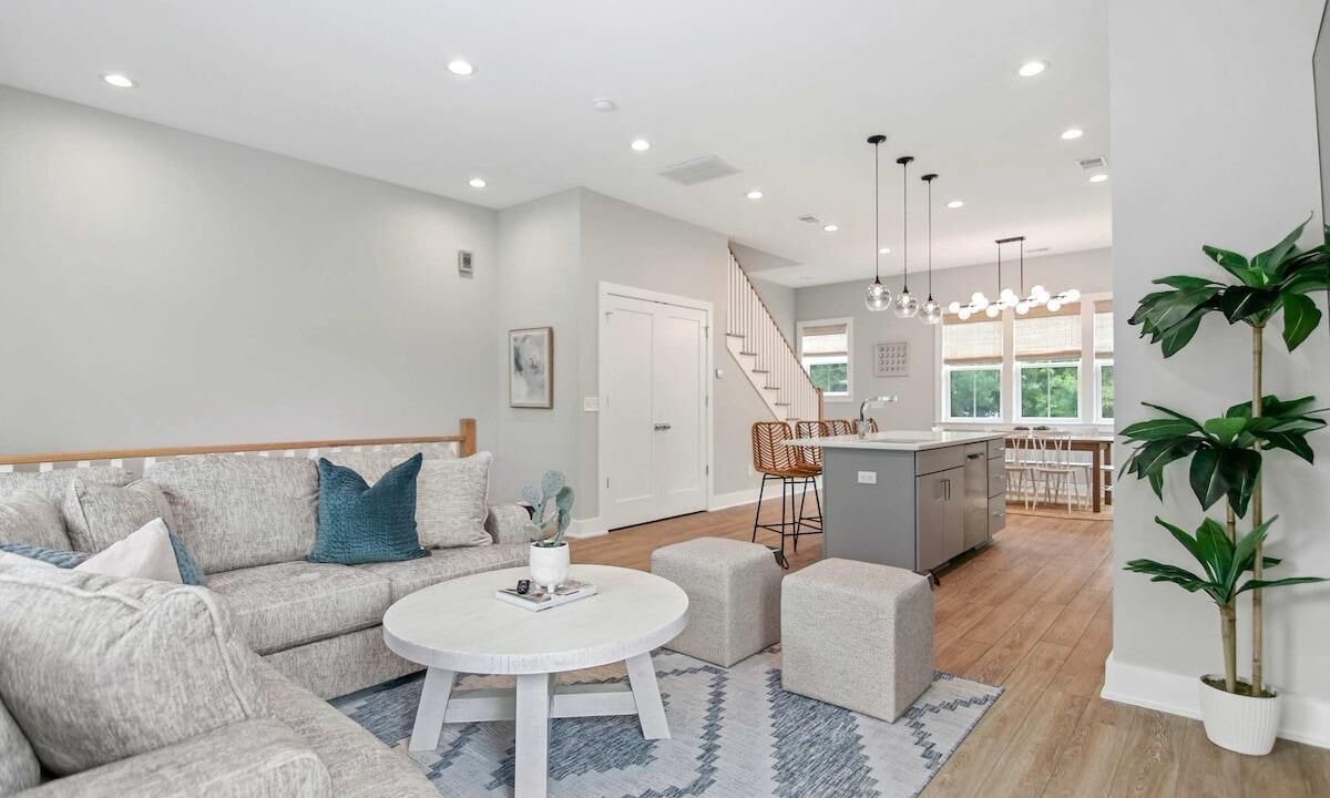 Photo of Livingroom in Mount Pleasant