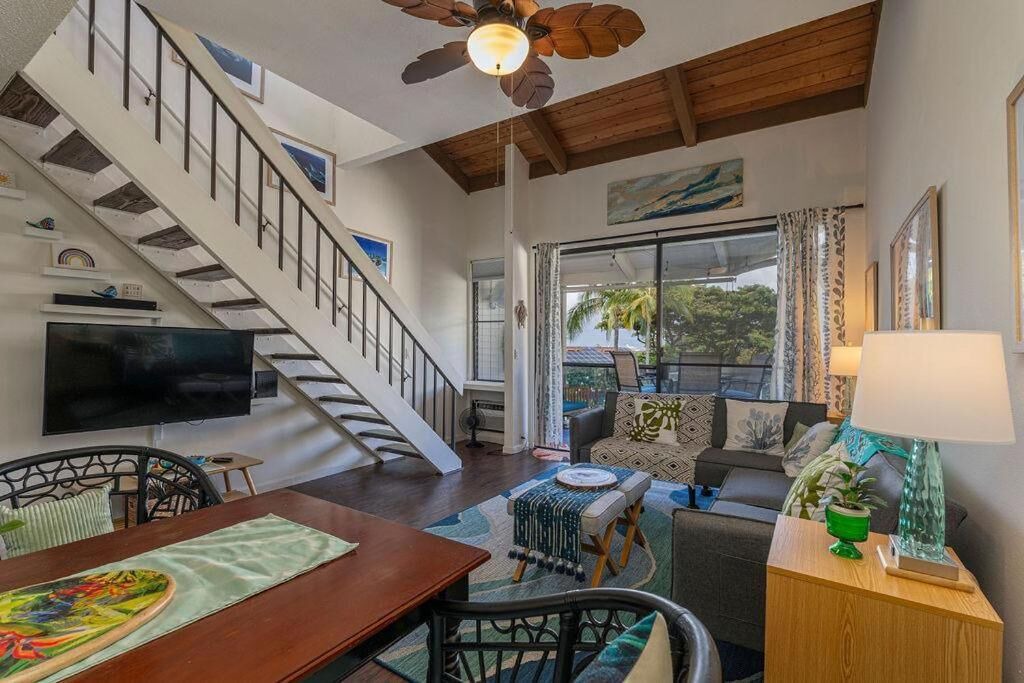 Photo of Livingroom in Historic Kailua Village
