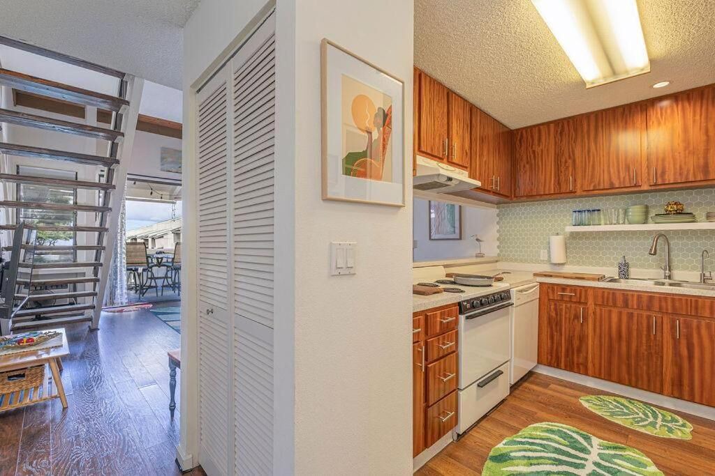 Photo of Kitchen in Historic Kailua Village